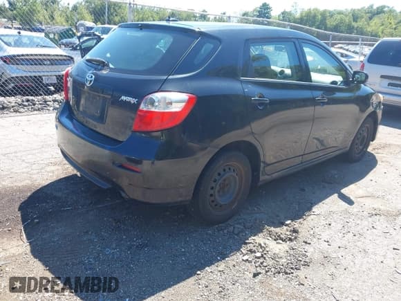 ✅ 2010 Toyota Matrix • VIN: 2T1KU4EE7AC288437 • Lot: 43067219. Wystawiony na IAAI z przebiegiem 334 849 mil. Bezpłatny archiwum sprzedaży aukcyjnych z USA i szczegółowy raport historii pojazdu na DreamBid. Zdjęcie 4.