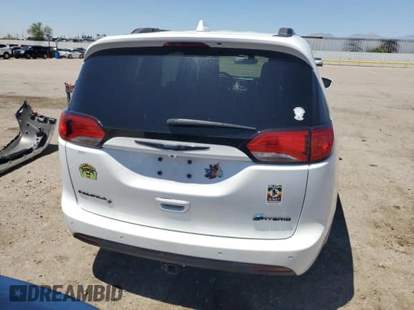 ✅ 2020 Chrysler Pacifica Hybrid Touring L • VIN: 2C4RC1L73LR270556 • Lot: 66037415. Listed on Copart with 58,142 mi. Free auction sales archive from the USA and detailed vehicle history report at DreamBid. Image 6.