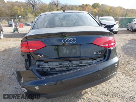 ✅ 2011 Audi A4 Premium • VIN: WAUBFAFL3BN048657 • Lot: 43624022. Listed on IAAI with 127,481 mi. Free auction sales archive from the USA and detailed vehicle history report at DreamBid. Image 15.