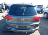 ✅ 2017 Volkswagen Tiguan Sport • VIN: WVGTV7AX2HK029255 • Lot: 43156210. Listed on IAAI with 86,004 mi. Free auction sales archive from the USA and detailed vehicle history report at DreamBid. Image 17.