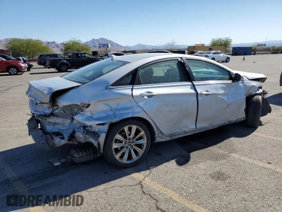 ✅ 2011 Hyundai Sonata SE • VIN: 5NPEC4AC9BH023344 • Лот: 72919124. Опубликован ранее на Copart с пробегом 105 308 миль. Бесплатный доступ к архиву аукционных продаж из США и подробный отчёт об истории автомобиля на DreamBid. Изображение 3.