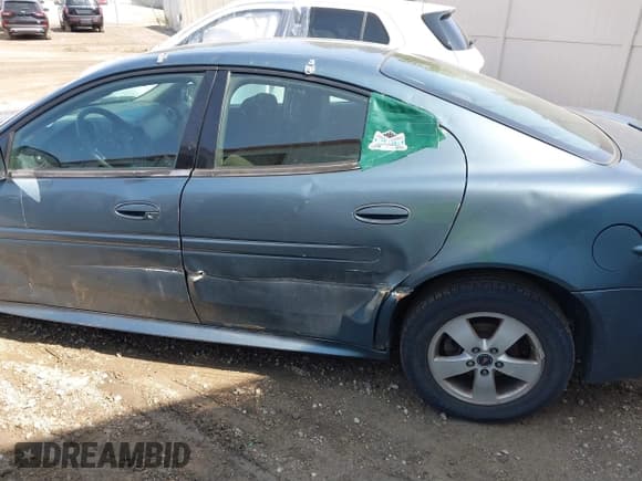 ✅ 2006 Pontiac Grand Prix • VIN: 2G2WP552561240210 • Лот: 43187365. Опубликован ранее на IAAI с пробегом 272 467 миль. Бесплатный доступ к архиву аукционных продаж из США и подробный отчёт об истории автомобиля на DreamBid. Изображение 6.