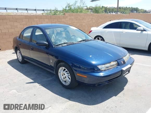 1998 Saturn SL с VIN 1G8ZK5270WZ174447, выставлен на аукционе IAAI как лот 42543578 с пробегом 137 326 миль миль и . История ставок и продаж доступна на DreamBid. Изображение 1.