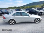 ✅ 2006 Mercedes-Benz C 230 Sport • VIN: WDBRF52H26F751918 • Lot: 43149750. Listed on IAAI with 227,024 mi. Free auction sales archive from the USA and detailed vehicle history report at DreamBid. Image 14.