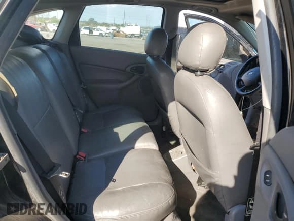✅ 2002 Ford Focus ZX5 • VIN: 3FAFP37342R185718 • Lot: 85726725. Listed on Copart with 174,114 mi. Free auction sales archive from the USA and detailed vehicle history report at DreamBid. Image 10.