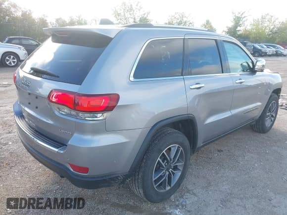 ✅ 2020 Jeep Grand Cherokee Limited • VIN: 1C4RJFBG2LC256080 • Лот: 43293236. Опубликован ранее на IAAI с пробегом 111 754 миль. Бесплатный доступ к архиву аукционных продаж из США и подробный отчёт об истории автомобиля на DreamBid. Изображение 4.