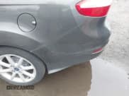 ✅ 2019 Ford Fiesta SE • VIN: 3FADP4BJ8KM111251 • Лот: 43744595. Опубликован ранее на IAAI с пробегом 172 219 миль. Бесплатный доступ к архиву аукционных продаж из США и подробный отчёт об истории автомобиля на DreamBid. Изображение 18.