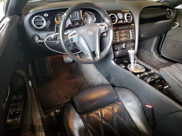 ✅ 2010 Bentley Continental GT • VIN: SCBDP3ZA9AC062817 • Лот: 73522504. Опубликован ранее на Copart с пробегом 82 791 миль. Бесплатный доступ к архиву аукционных продаж из США и подробный отчёт об истории автомобиля на DreamBid. Изображение 8.