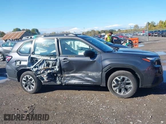 ✅ 2025 Subaru Forester • VIN: JF2SLDAC4SH521289 • Lot: 43380626. Wystawiony na IAAI z przebiegiem 1 489 mil. Bezpłatny archiwum sprzedaży aukcyjnych z USA i szczegółowy raport historii pojazdu na DreamBid. Zdjęcie 14.