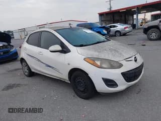 ✅ 2013 Mazda 2 Sport • VIN: JM1DE1KY6D0156190 • Lot: 43095408. Wystawiony na IAAI z przebiegiem 226 043 mil. Bezpłatny archiwum sprzedaży aukcyjnych z USA i szczegółowy raport historii pojazdu na DreamBid. Zdjęcie 1.