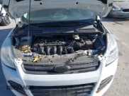 ✅ 2014 Ford Escape S • VIN: 1FMCU0F70EUD09999 • Lot: 43675400. Wystawiony na IAAI z przebiegiem Nie podano. Bezpłatny archiwum sprzedaży aukcyjnych z USA i szczegółowy raport historii pojazdu na DreamBid. Zdjęcie 9.