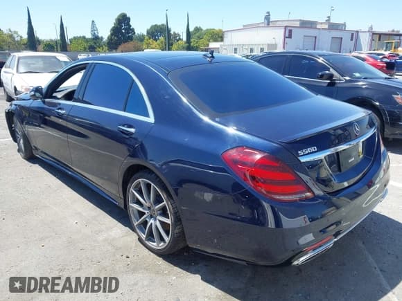 ✅ 2020 Mercedes-Benz S 560 • VIN: W1KUG8DB4LA558901 • Lot: 42702976. Wystawiony na IAAI z przebiegiem 57 141 mil. Bezpłatny archiwum sprzedaży aukcyjnych z USA i szczegółowy raport historii pojazdu na DreamBid. Zdjęcie 3.