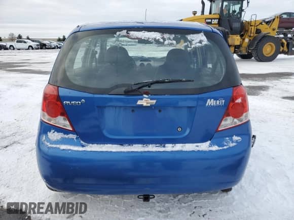 2008 Chevrolet Aveo LS z VIN KL1TD66608B162086, wystawiony jako Copart lot #43416845 z przebiegiem 115 649 mil mil oraz Szkoda całkowita • Salvage title. Historia ofert i sprzedaży dostępna na DreamBid. Obrazek 6.