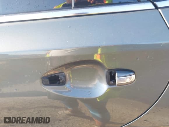 ✅ 2013 Toyota Avalon XLE • VIN: 4T1BK1EB5DU072812 • Лот: 43039912. Опубликован ранее на IAAI с пробегом 193 192 миль. Бесплатный доступ к архиву аукционных продаж из США и подробный отчёт об истории автомобиля на DreamBid. Изображение 8.