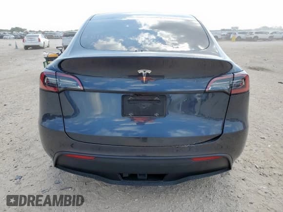 ✅ 2025 Tesla Model Y Long Range • VIN: 7SAYGDED7SA342535 • Лот: 81254225. Опубликован ранее на Copart с пробегом 12 638 миль. Бесплатный доступ к архиву аукционных продаж из США и подробный отчёт об истории автомобиля на DreamBid. Изображение 6.