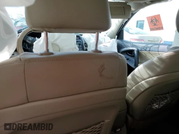 ✅ 2012 Toyota RAV4 Limited • VIN: 2T3DK4DV6CW078355 • Лот: 86479355. Опубликован ранее на Copart с пробегом Не указан. Бесплатный доступ к архиву аукционных продаж из США и подробный отчёт об истории автомобиля на DreamBid. Изображение 8.