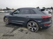 ✅ 2022 Audi e-tron Premium Plus • VIN: WA1LABGEXNB032371 • Lot: 81753974. Wystawiony na Copart z przebiegiem Nie podano. Bezpłatny archiwum sprzedaży aukcyjnych z USA i szczegółowy raport historii pojazdu na DreamBid. Zdjęcie 2.