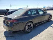 ✅ 2024 BMW i5 eDrive40 • VIN: WBY33FK02RCR74979 • Лот: 65284295. Опубликован ранее на Copart с пробегом 13 457 миль. Бесплатный доступ к архиву аукционных продаж из США и подробный отчёт об истории автомобиля на DreamBid. Изображение 3.