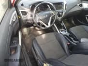 ✅ 2014 Hyundai Veloster • VIN: KMHTC6AD4EU211609 • Lot: 45194775. Wystawiony na Copart z przebiegiem 67 081 mil. Bezpłatny archiwum sprzedaży aukcyjnych z USA i szczegółowy raport historii pojazdu na DreamBid. Zdjęcie 8.