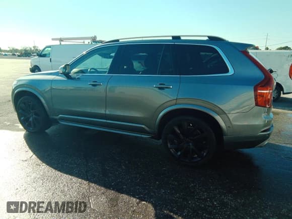 ✅ 2018 Volvo XC90 Momentum • VIN: YV4A22PK5J1321770 • Lot: 87240565. Listed on Copart with 180,632 mi. Free auction sales archive from the USA and detailed vehicle history report at DreamBid. Image 2.