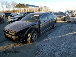 ✅ 2019 Hyundai Sonata SE • VIN: 5NPE24AFXKH738162 • Lot: 38193013. Listed on Copart with 67,894 mi. Free auction sales archive from the USA and detailed vehicle history report at DreamBid. Image 1.