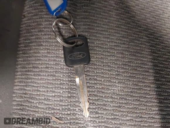 ✅ 2006 Ford Econoline Cargo • VIN: 1FTSE34LX6DA21553 • Lot: 41980604. Listed on IAAI with 285,592 mi. Free auction sales archive from the USA and detailed vehicle history report at DreamBid. Image 11.