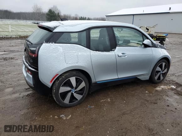 ✅ 2014 BMW i3 • VIN: WBY1Z2C58EVX51840 • Лот: 84633074. Опубликован ранее на Copart с пробегом 26 963 миль. Бесплатный доступ к архиву аукционных продаж из США и подробный отчёт об истории автомобиля на DreamBid. Изображение 3.
