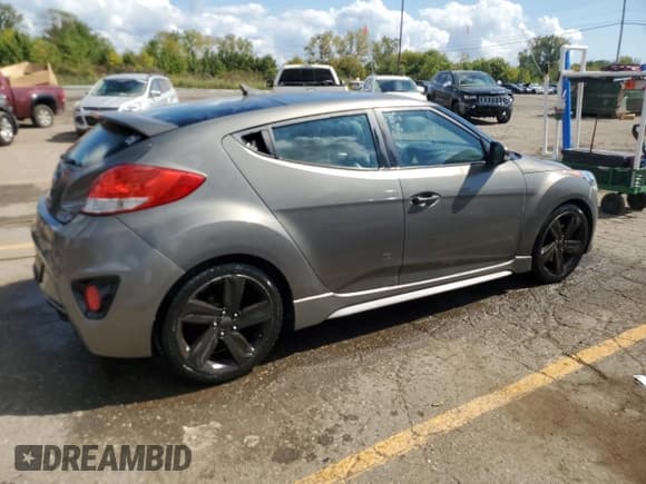 ✅ 2013 Hyundai Veloster Turbo • VIN: KMHTC6AEXDU086929 • Lot: 72161794. Wystawiony na Copart z przebiegiem 228 804 mil. Bezpłatny archiwum sprzedaży aukcyjnych z USA i szczegółowy raport historii pojazdu na DreamBid. Zdjęcie 3.
