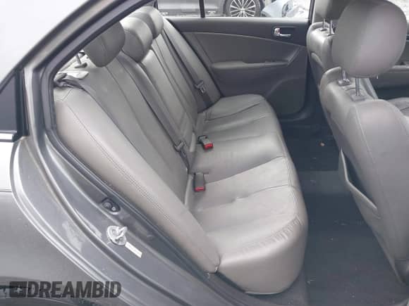 2009 Hyundai Sonata SE with VIN 5NPEU46F49H419319, listed as a IAAI auction lot 37863982 with 99,568 mi miles and . Bid and sale history available at DreamBid. Image 8.