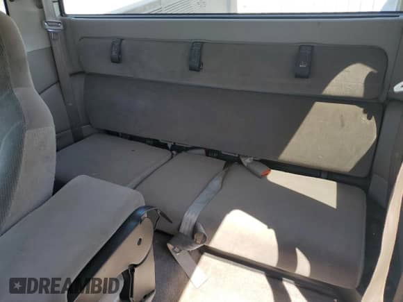 2004 Dodge Dakota Sport z VIN 1D7GL32K44S639553, wystawiony jako Copart lot #69651125 z przebiegiem 197 676 mil mil oraz Szkoda całkowita • Salvage title. Historia ofert i sprzedaży dostępna na DreamBid. Obrazek 10.