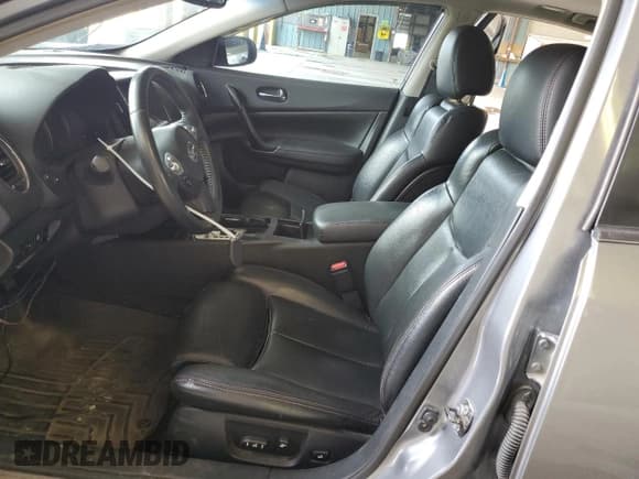 ✅ 2009 Nissan Maxima SV • VIN: 1N4AA51E79C850623 • Lot: 83852545. Wystawiony na Copart z przebiegiem 129 481 mil. Bezpłatny archiwum sprzedaży aukcyjnych z USA i szczegółowy raport historii pojazdu na DreamBid. Zdjęcie 7.