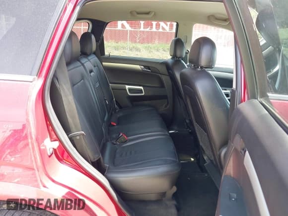 ✅ 2012 Chevrolet Captiva Sport LT • VIN: 3GNAL3E53CS627040 • Lot: 41988877. Wystawiony na IAAI z przebiegiem 145 412 mil. Bezpłatny archiwum sprzedaży aukcyjnych z USA i szczegółowy raport historii pojazdu na DreamBid. Zdjęcie 8.