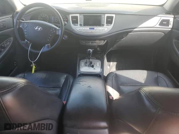 2013 Hyundai Genesis 3.8L z VIN KMHGC4DD3DU234041, wystawiony jako Copart lot #74628644 z przebiegiem 258 517 mil mil oraz Czysty tytuł • Clean title. Historia ofert i sprzedaży dostępna na DreamBid. Obrazek 8.