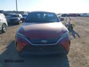 ✅ 2021 Toyota Venza LE • VIN: JTEAAAAH9MJ049365 • Lot: 41732078. Wystawiony na IAAI z przebiegiem 47 328 mil. Bezpłatny archiwum sprzedaży aukcyjnych z USA i szczegółowy raport historii pojazdu na DreamBid. Zdjęcie 12.