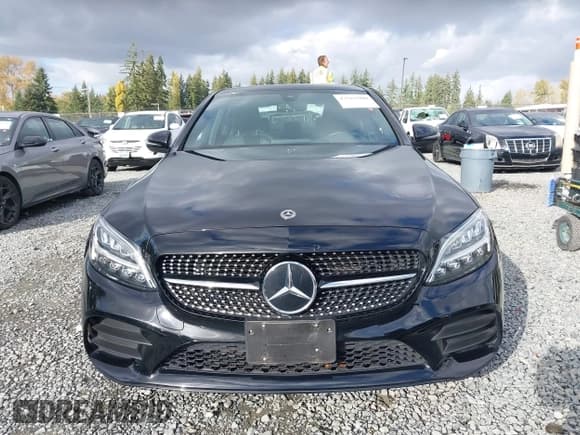 ✅ 2020 Mercedes-Benz C 300 • VIN: W1KWF8EB2LR597188 • Lot: 43565900. Wystawiony na IAAI z przebiegiem 47 210 mil. Bezpłatny archiwum sprzedaży aukcyjnych z USA i szczegółowy raport historii pojazdu na DreamBid. Zdjęcie 12.