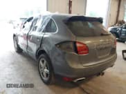 ✅ 2014 Porsche Cayenne Diesel • VIN: WP1AF2A21ELA35875 • Lot: 42721116. Wystawiony na IAAI z przebiegiem 120 116 mil. Bezpłatny archiwum sprzedaży aukcyjnych z USA i szczegółowy raport historii pojazdu na DreamBid. Zdjęcie 3.