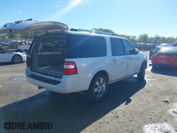 ✅ 2010 Ford Expedition Max Limited • VIN: 1FMJK1K57AEB57781 • Лот: 40812641. Опубликован ранее на IAAI с пробегом 176 798 миль. Бесплатный доступ к архиву аукционных продаж из США и подробный отчёт об истории автомобиля на DreamBid. Изображение 4.