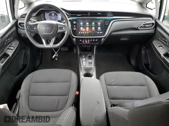 ✅ 2023 Chevrolet Bolt EV 1LT • VIN: 1G1FW6S04P4174318 • Лот: 49489824. Опубликован ранее на Copart с пробегом 21 685 миль. Бесплатный доступ к архиву аукционных продаж из США и подробный отчёт об истории автомобиля на DreamBid. Изображение 8.