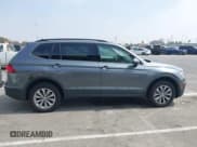 ✅ 2020 Volkswagen Tiguan S • VIN: 3VV1B7AX2LM103992 • Лот: 42618433. Опубликован ранее на IAAI с пробегом 55 172 миль. Бесплатный доступ к архиву аукционных продаж из США и подробный отчёт об истории автомобиля на DreamBid. Изображение 13.