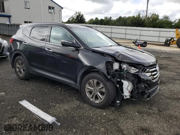 ✅ 2016 Hyundai Santa Fe • VIN: 5XYZUDLB0GG332850 • Лот: 66663053. Опубликован ранее на Copart с пробегом 63 461 миль. Бесплатный доступ к архиву аукционных продаж из США и подробный отчёт об истории автомобиля на DreamBid. Изображение 4.
