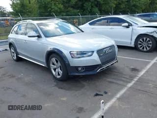 ✅ 2013 Audi allroad A4 Premium Plus • VIN: WA1UFAFL9DA130182 • Lot: 43102853. Wystawiony na IAAI z przebiegiem 127 511 mil. Bezpłatny archiwum sprzedaży aukcyjnych z USA i szczegółowy raport historii pojazdu na DreamBid. Zdjęcie 1.