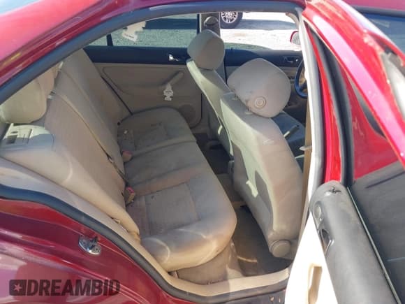 ✅ 2004 Volkswagen Jetta GL • VIN: 3VWRR69M24M075952 • Лот: 43542534. Опубликован ранее на IAAI с пробегом 157 846 миль. Бесплатный доступ к архиву аукционных продаж из США и подробный отчёт об истории автомобиля на DreamBid. Изображение 8.