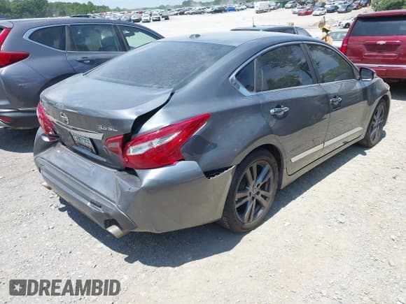 ✅ 2018 Nissan Altima SL • VIN: 1N4BL3AP1JC223277 • Lot: 42851059. Wystawiony na IAAI z przebiegiem 159 515 mil. Bezpłatny archiwum sprzedaży aukcyjnych z USA i szczegółowy raport historii pojazdu na DreamBid. Zdjęcie 4.