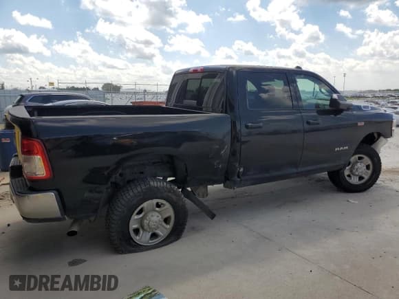 ✅ 2019 Ram 2500 Tradesman • VIN: 3C6UR5CJ2KG534938 • Lot: 69617755. Wystawiony na Copart z przebiegiem 122 322 mil. Bezpłatny archiwum sprzedaży aukcyjnych z USA i szczegółowy raport historii pojazdu na DreamBid. Zdjęcie 3.