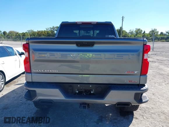 ✅ 2021 Chevrolet Silverado 1500 RST • VIN: 3GCUYEEDXMG116066 • Лот: 43460353. Опубликован ранее на IAAI с пробегом 20 971 миль. Бесплатный доступ к архиву аукционных продаж из США и подробный отчёт об истории автомобиля на DreamBid. Изображение 16.