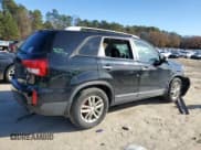 ✅ 2015 Kia Sorento LX • VIN: 5XYKT4A60FG568665 • Лот: 92280965. Опубликован ранее на Copart с пробегом Не указан. Бесплатный доступ к архиву аукционных продаж из США и подробный отчёт об истории автомобиля на DreamBid. Изображение 3.