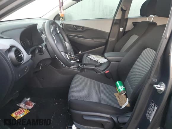 ✅ 2020 Hyundai Kona SE • VIN: KM8K12AA6LU577505 • Лот: 73850784. Опубликован ранее на Copart с пробегом Не указан. Бесплатный доступ к архиву аукционных продаж из США и подробный отчёт об истории автомобиля на DreamBid. Изображение 7.