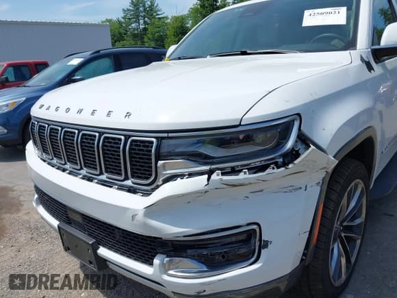 ✅ 2022 Jeep Wagoneer Series II • VIN: 1C4SJVBT6NS114526 • Лот: 42509021. Опубликован ранее на IAAI с пробегом 65 891 миль. Бесплатный доступ к архиву аукционных продаж из США и подробный отчёт об истории автомобиля на DreamBid. Изображение 12.