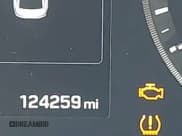 ✅ 2015 Hyundai Sonata Sport • VIN: 5NPE34AF4FH108205 • Лот: 43382150. Опубликован ранее на IAAI с пробегом 124 259 миль. Бесплатный доступ к архиву аукционных продаж из США и подробный отчёт об истории автомобиля на DreamBid. Изображение 15.