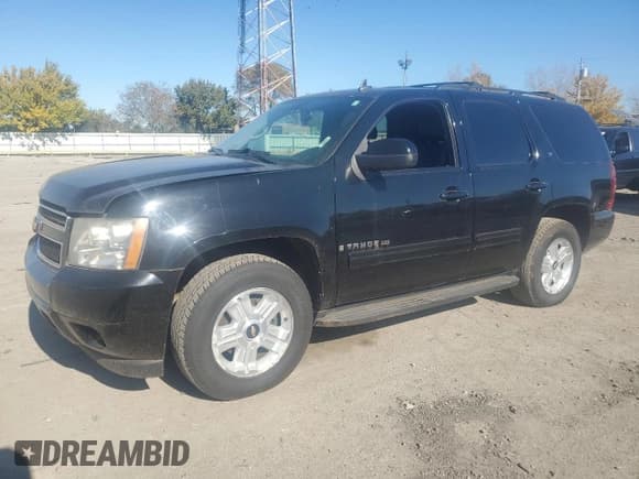 ✅ 2009 Chevrolet Tahoe 1LT • VIN: 1GNEC23349R238593 • Lot: 90954145. Wystawiony na Copart z przebiegiem 147 506 mil. Bezpłatny archiwum sprzedaży aukcyjnych z USA i szczegółowy raport historii pojazdu na DreamBid. Zdjęcie 1.